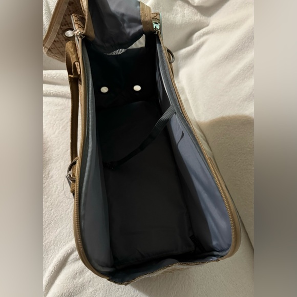 Do do pet carrier - Picture 4 of 6